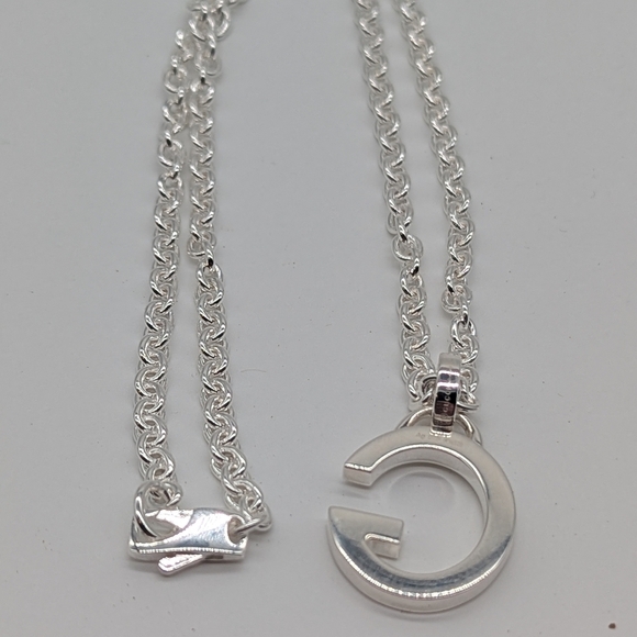 Gucci Sterling Silver G Pendant Necklace - Picture 5 of 5
